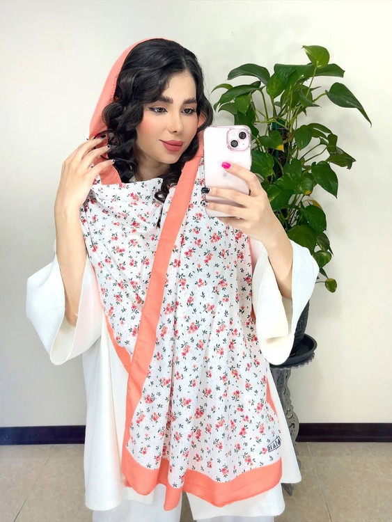 خرید شال نخی طرحدار صورتی هلویی