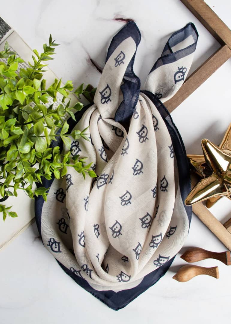 خرید اینترنتی مینی اسکارف نخی دخترانه طرح دار