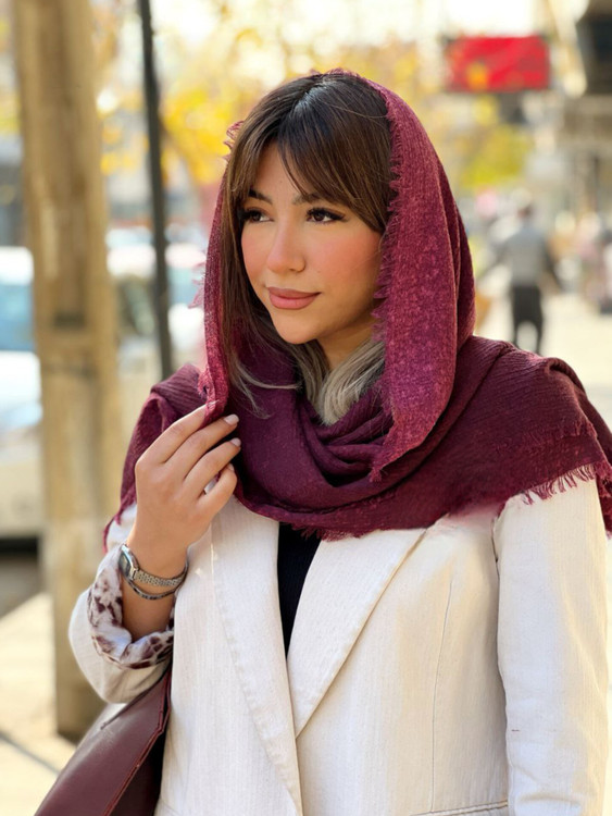 خرید شال پاییزه مشکی دورریش